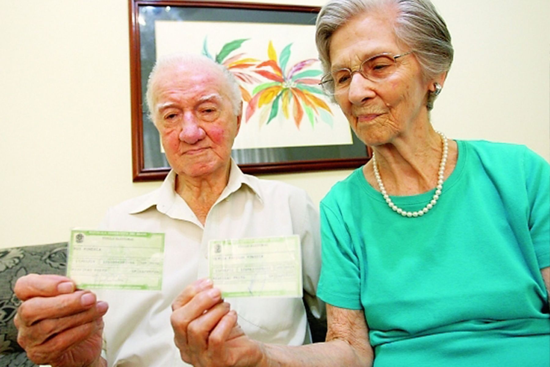 Aposentados e pensionistas do INSS poderão usar comparecimento às urnas como prova de vida