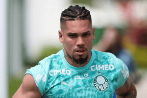 Paulinho manda recado antes de Palmeiras x Corinthians: 'Pronto'
