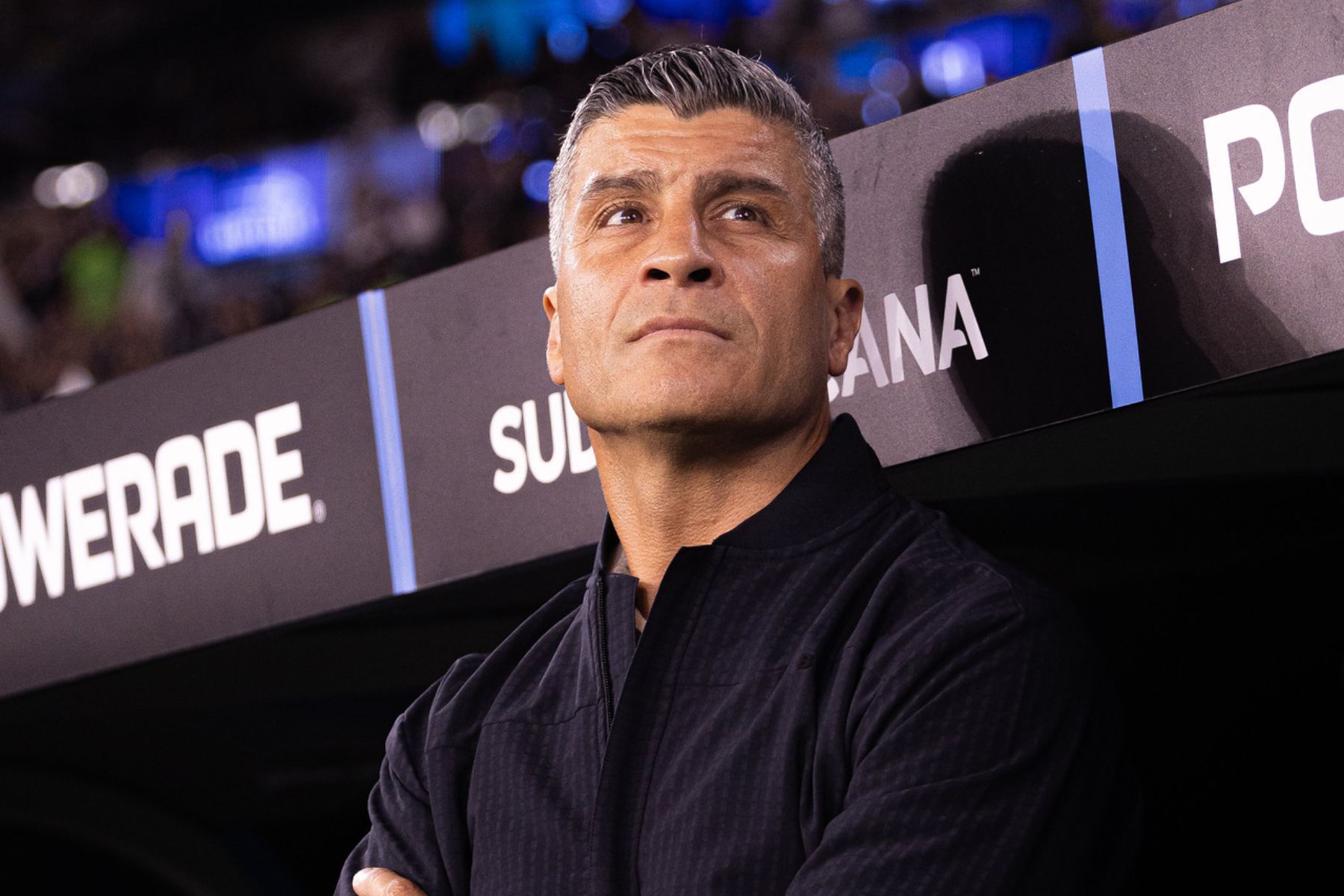 Escalação do Vasco: Pedro Emanuel pode mudar na defesa contra o Corinthians