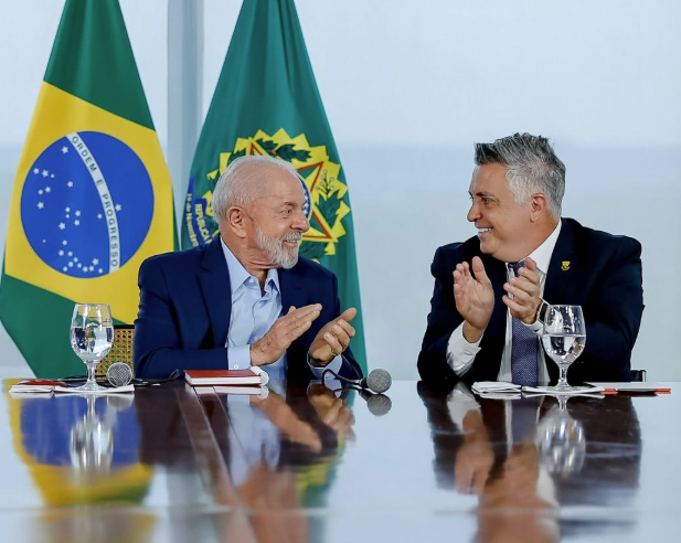 Álvaro Damião parabeniza Lula pela reeleição: 'Venceu o povo, venceu a democracia'