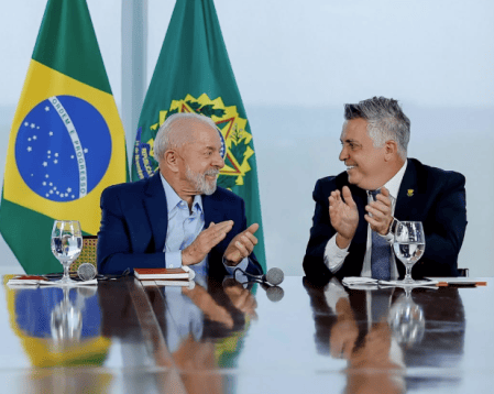 Prefeito de Belo Horizonte, Álvaro Damião (União) parabeniza Lula (PT) pela reeleição