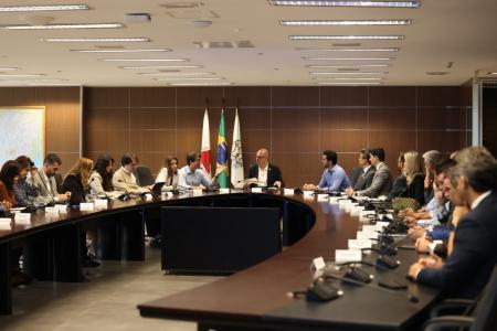 Primeira reunião bilateral entre equipe de transição e o Governo de Minas aconteceu nesta sexta (23), na Cidade Administrativa