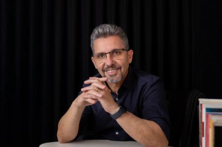Roberto Vilela, escritor, palestrante, mentor e estrategista de negócios • Divulgação