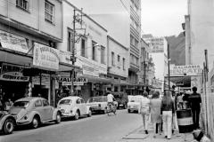 Rua São João, em dezembro de 1971 autoria provável Roberto Dornellas ou Jorge Couri