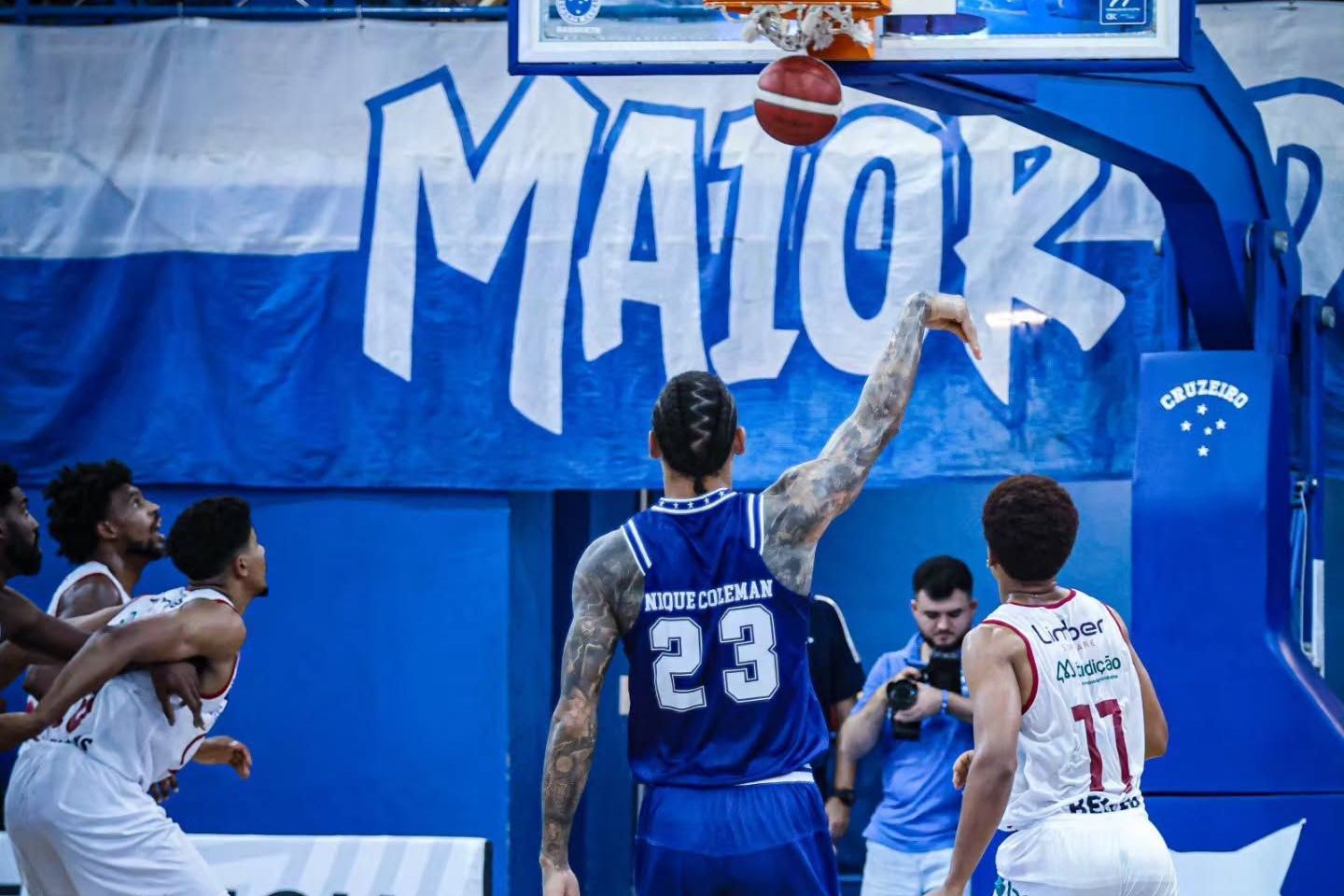 Cruzeiro vence Pato Basquete e se recupera de derrota no NBB