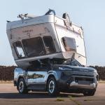 Toyota joga trailer de 760 kg sobre Hilux elétrica para testar resistência da picape