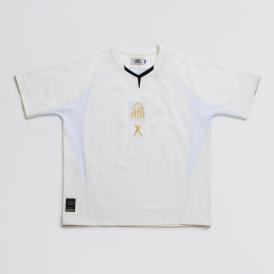 Coleção de moda do Santos em referência a Pelé