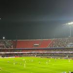 Titular do Santos sente lesão e deixa clássico contra o São Paulo