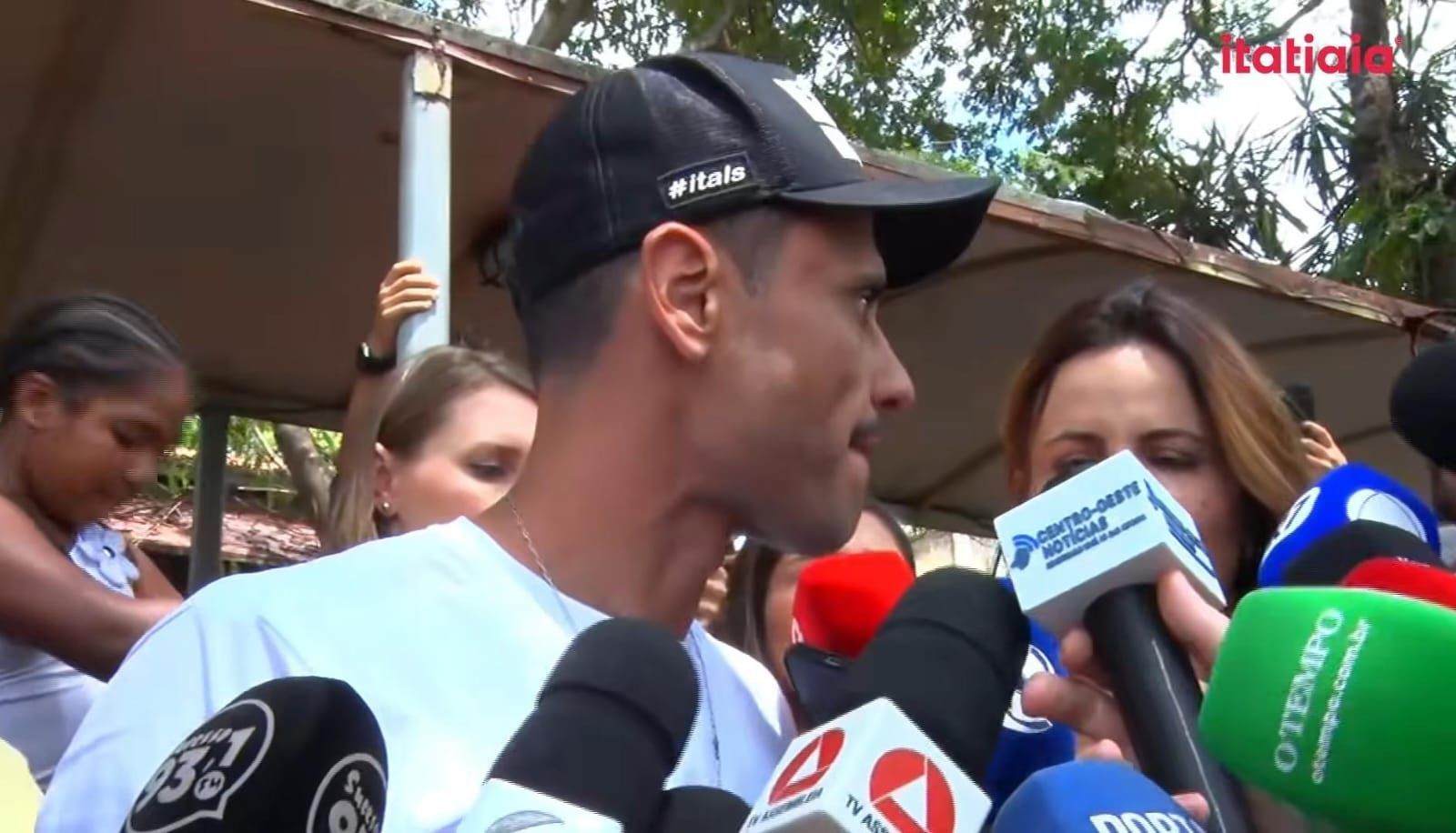 Cleitinho declara apoio a Flávio Bolsonaro em possível 2º turno