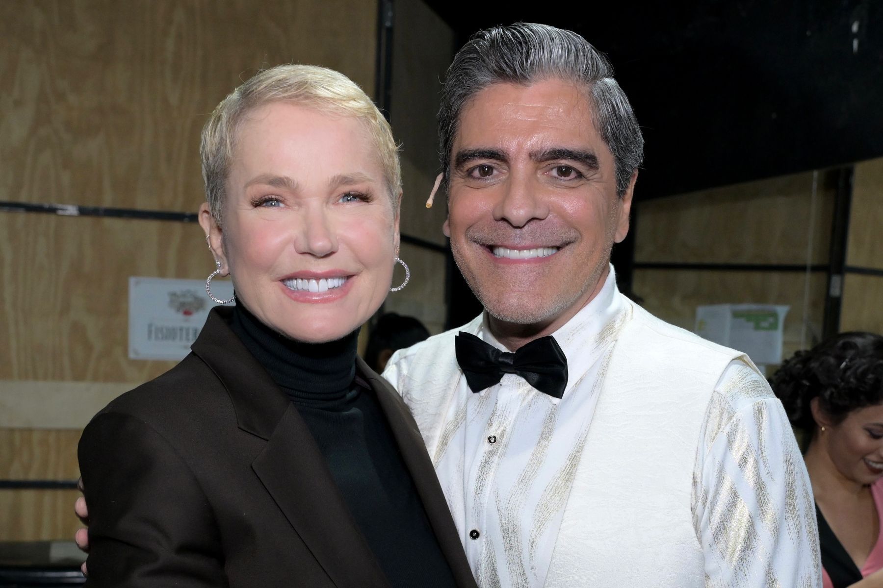 Xuxa rebate Alexandre Borges após nota dada ao marido no ‘Dança dos Famosos’