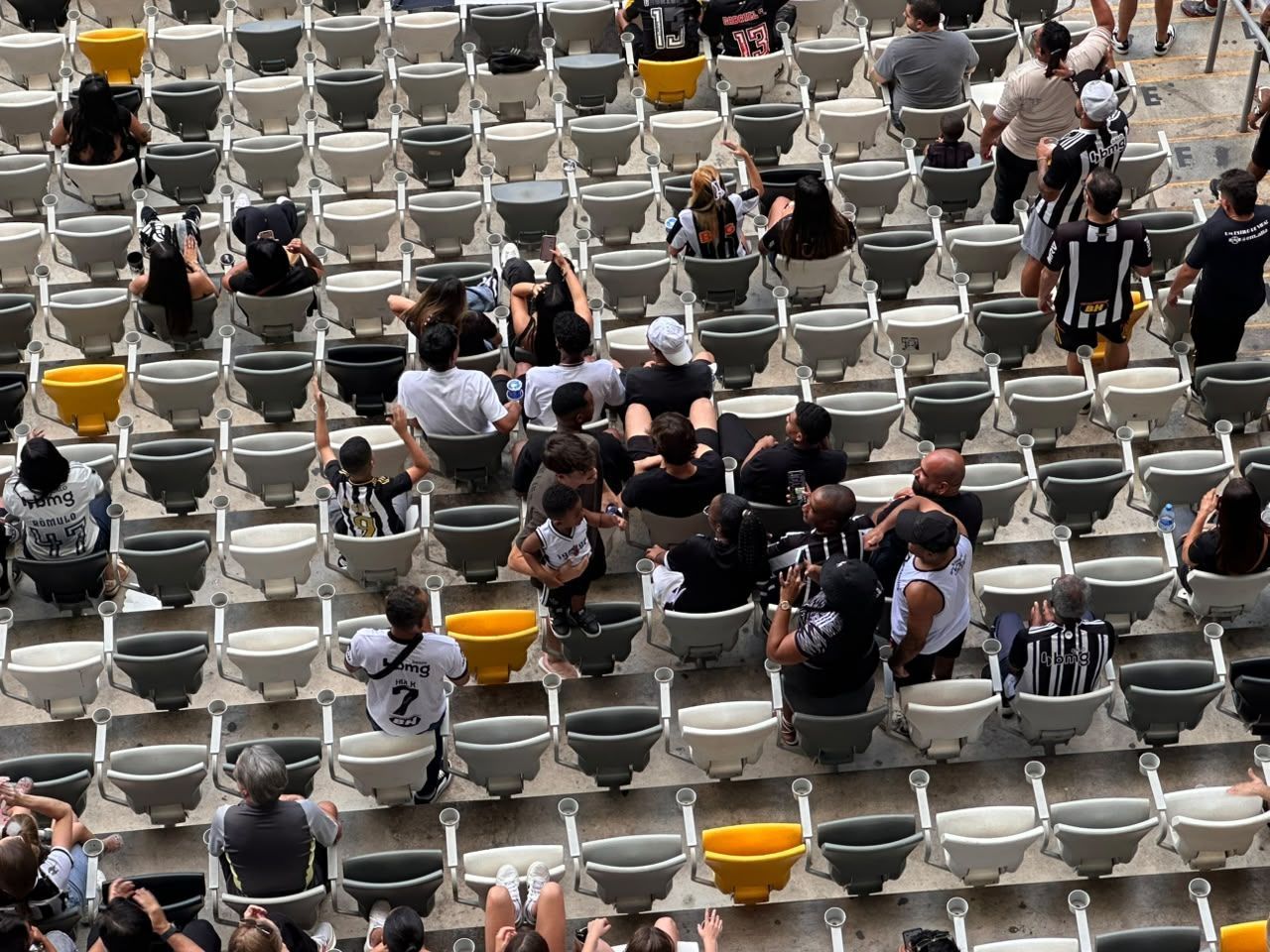 Mineiro Sub-20: jogadores do time principal do Atlético assistem à decisão na Arena MRV