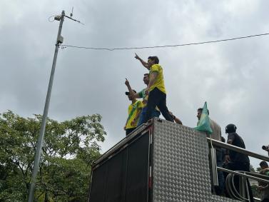 manifestação flavio bolsonaro em BH