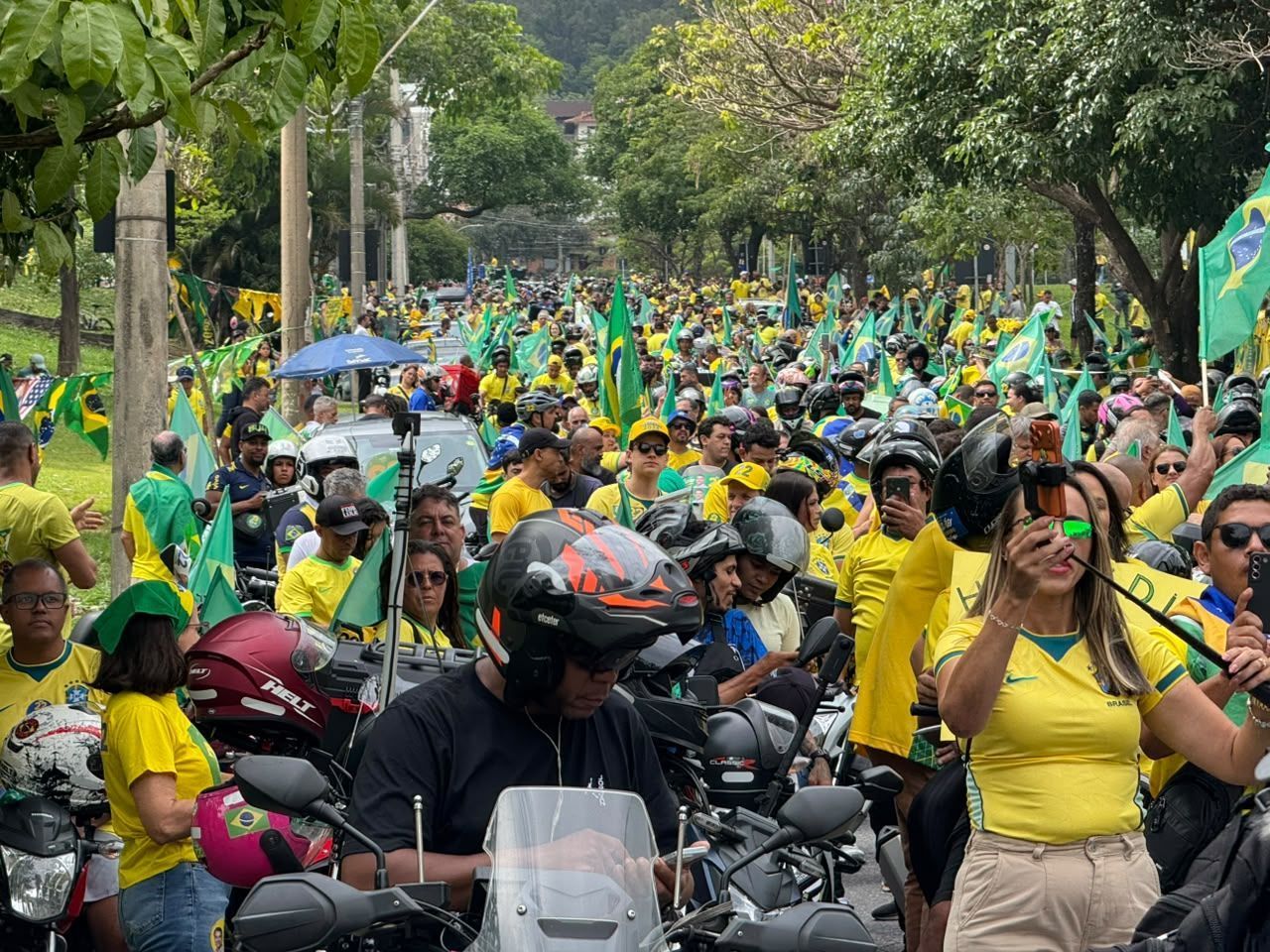 Veja fotos do ato de Flávio Bolsonaro (PL) em Belo Horizonte