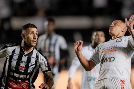 Athletic e Operário, pela Série B, em Ponta Grossa (PR)