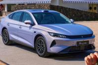 Novo BYD King faz quase 40 km/l e custa a partir de R$ 57 mil