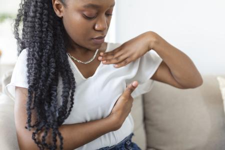 Câncer de mama: mortalidade entre mulheres negras é 3,8 vezes maior que entre brancas