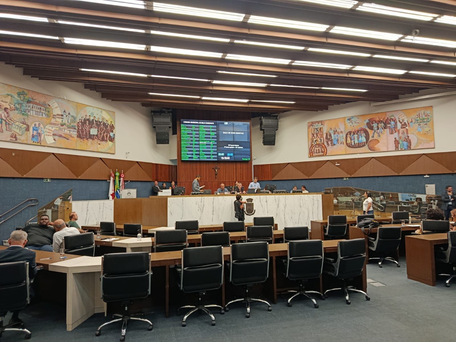 Projeto que adequa legislação do ISSQN em BH avança na Câmara Municipal