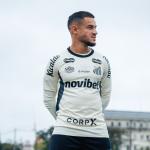 Coutinho é relacionado e pode estrear pelo Santos no clássico contra o São Paulo