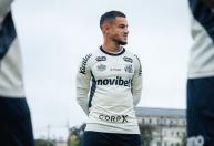 Coutinho é relacionado e pode estrear pelo Santos no clássico contra o São Paulo