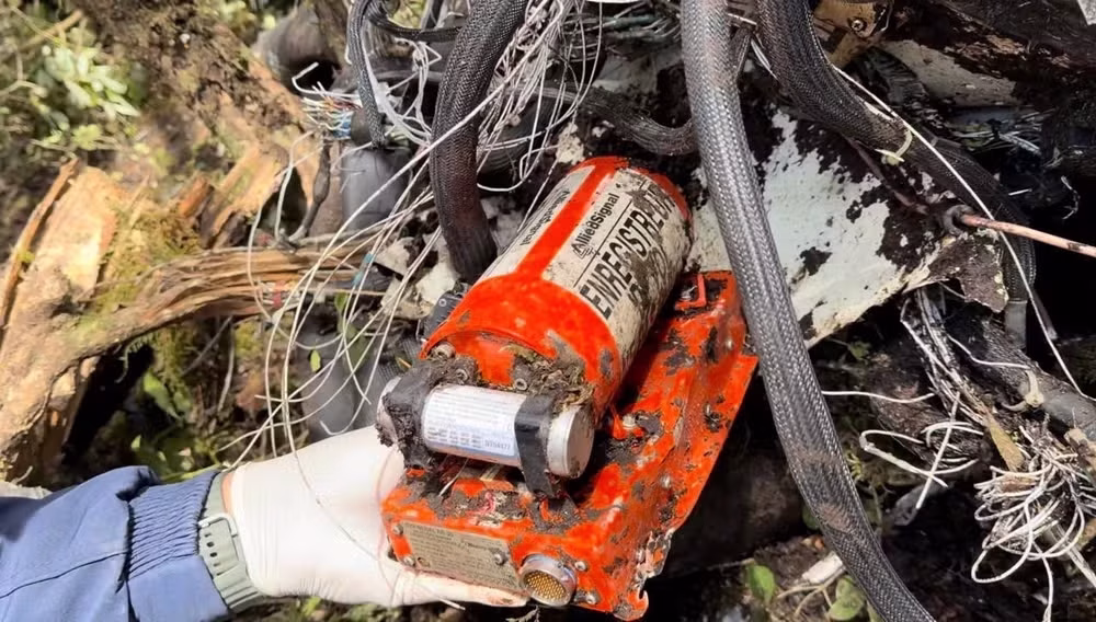 Caixa-preta de helicóptero que caiu com cantor Rick não registrou áudio do acidente, aponta Cenipa