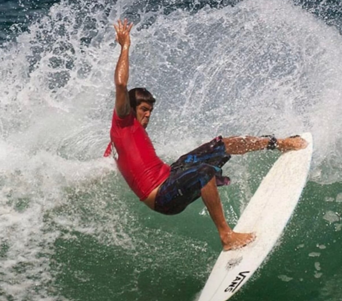Morre Dadá Figueiredo, referência do surfe brasileiro