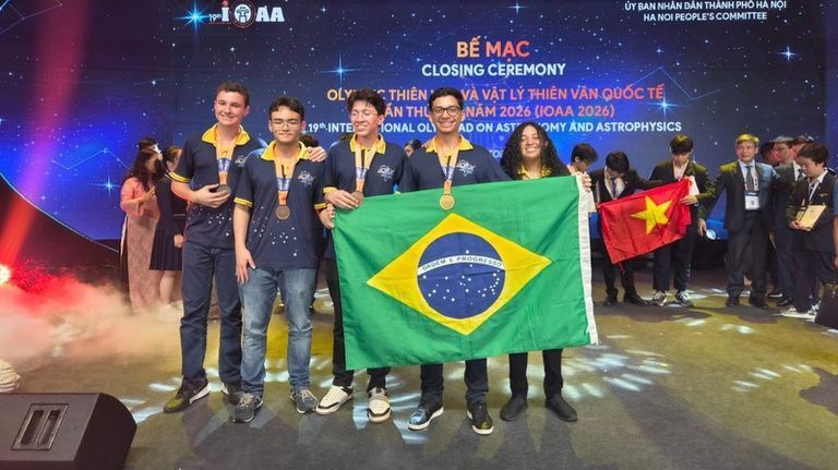 Estudantes brasileiros ganham cinco medalhas na Olimpíada Internacional de Astronomia e Astrofísica