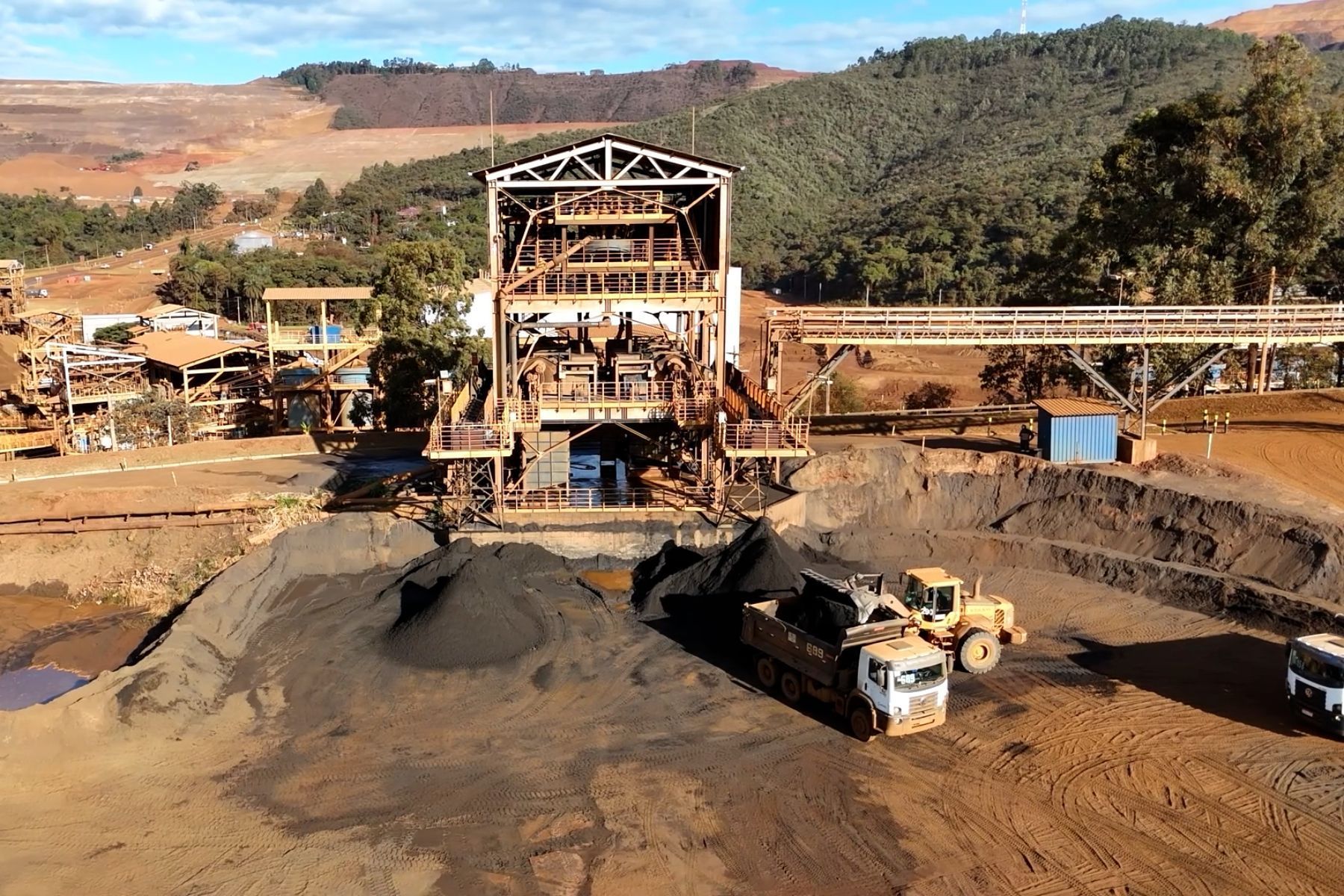Vale do lítio e terras raras: a nova fronteira da mineração em Minas Gerais