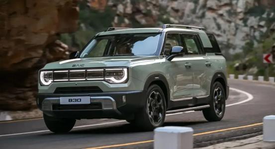 BAIC B30