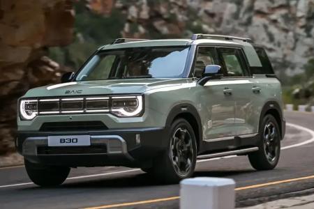 BAIC B30 estreia no Brasil em 2027 com visual off-road e motor híbrido de 409 cv