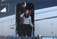 Flávio Bolsonaro usou passaporte diplomático cancelado para entrar nos EUA