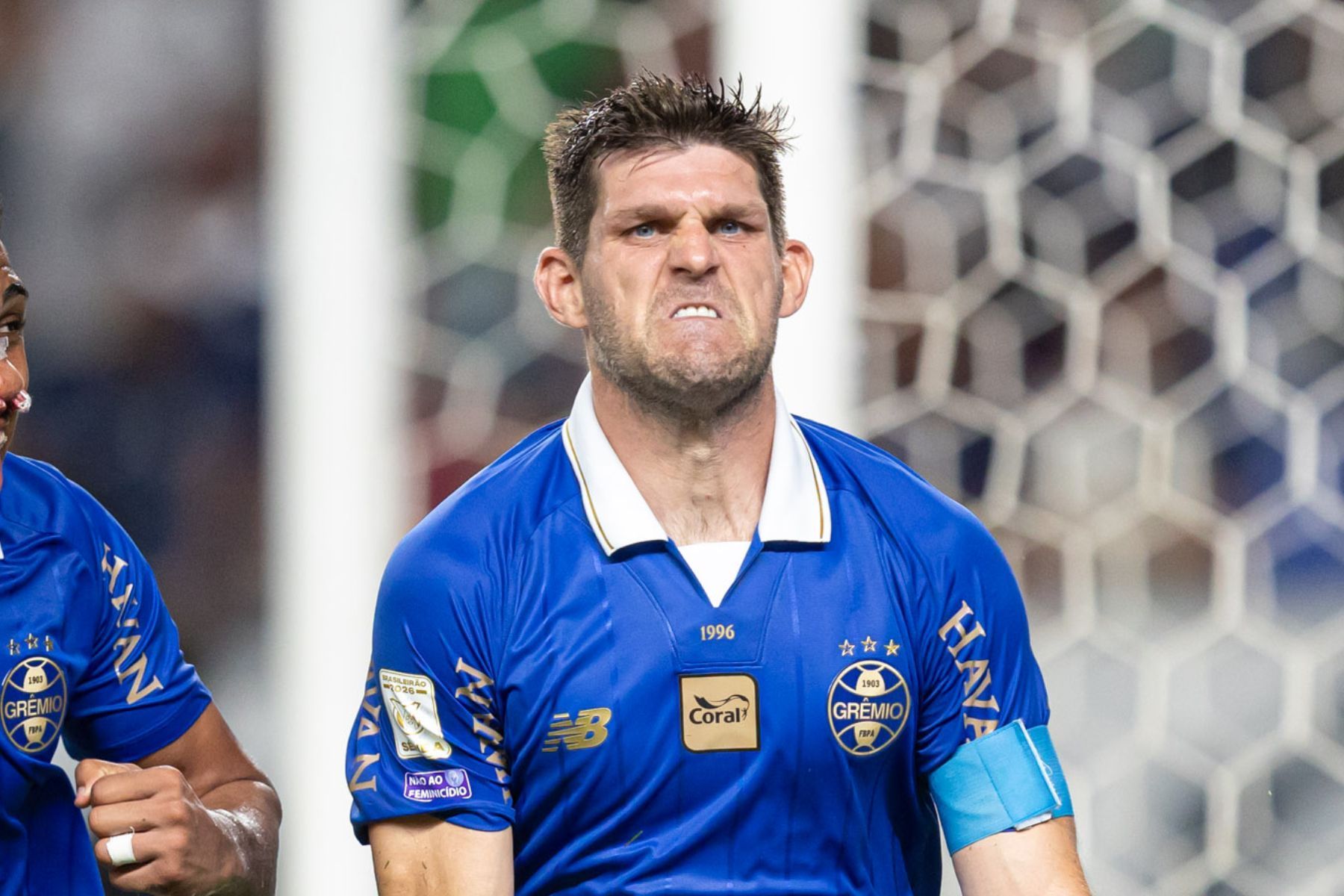 Kannemann lamenta erros do Grêmio em empate, mas mantém confiança na luta contra o Z4