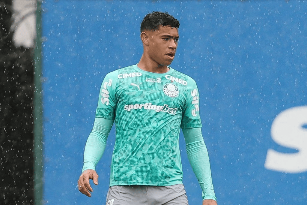 Promessa do Palmeiras, Luis Pacheco revela papel de Abel e relação com elenco
