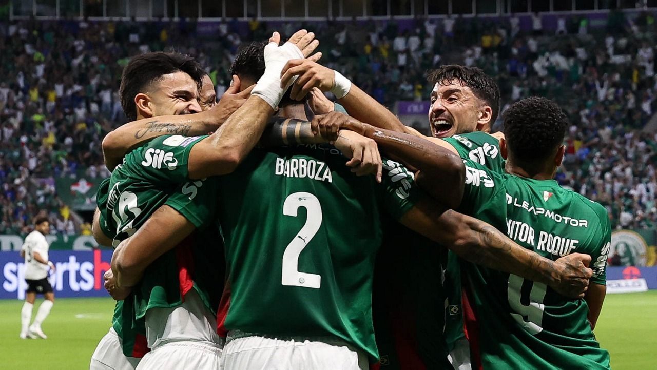 Palmeiras atropela Corinthians e goleia rival no Campeonato Brasileiro