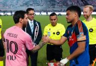 Cria do Vasco e ex-alvo do Flamengo iguala recorde que só Messi possui na MLS