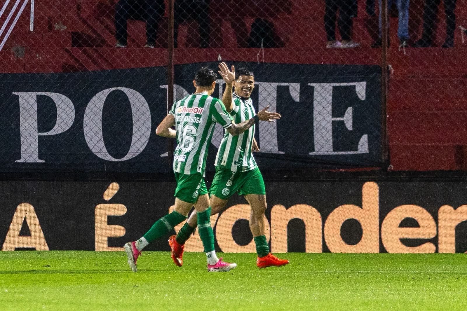 Juventude vence já rebaixada Ponte Preta e assume liderança da Serie B