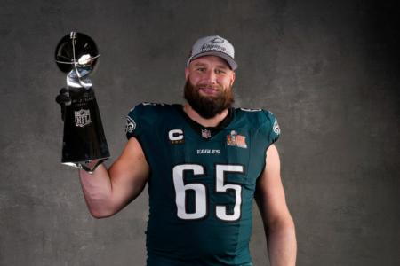 O offensive tackle Lane Johnson, lenda da NFL