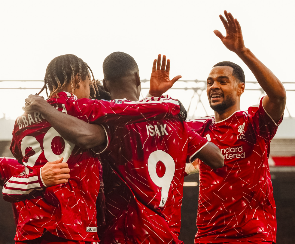 Liverpool vence Brighton em duelo direto na parte de cima da Premier League