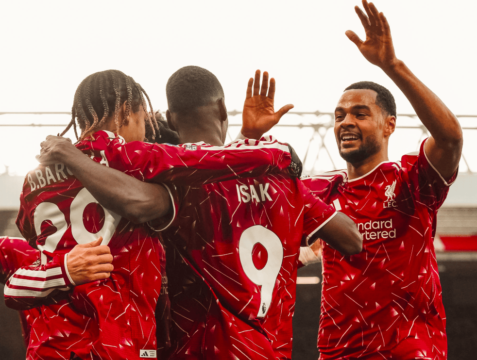 Liverpool vence Brighton em duelo direto na parte de cima da Premier League