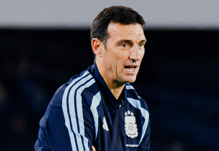 Lionel Scaloni durante jogo da Seleção Argentina em 2026