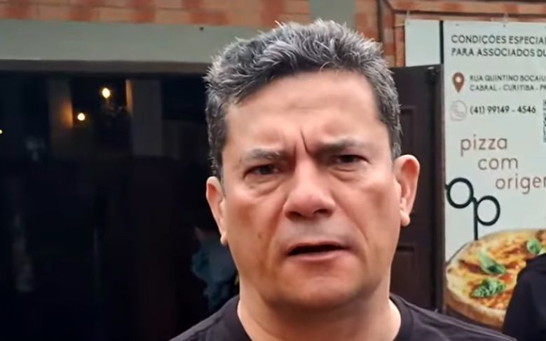 Sérgio Moro, governador eleito do Paraná, vota e reafirma apoio a Flávio: 'Importante ter um aliado no Planalto'