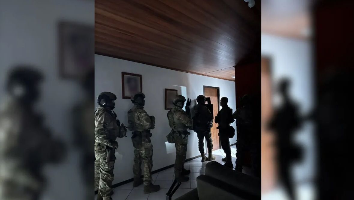 Menina de 4 anos feita refém pelo próprio pai é resgatada pelo BOPE em Santa Catarina