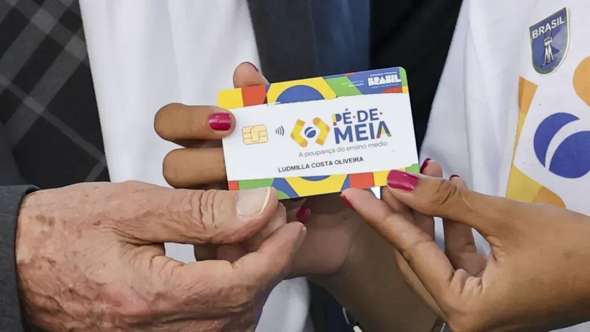 Estudantes de licenciatura podem receber incentivo mensal de R$ 1.050