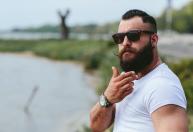 Como cuidar da barba e manter os pelos e a pele saudáveis