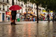 Airbnb lança seguro que prevê indenização por dias de chuva nas férias