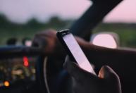Vale a pena contratar seguro pelo celular? Descubra a facilidade no uso do seguro digital