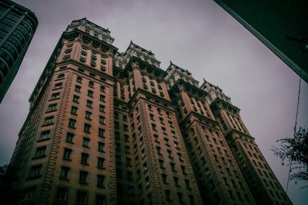 O Edifício Martinelli, no centro de São Paulo, é cercado por histórias e lendas urbanas