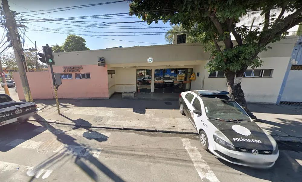 Irmãos são mortos a tiros dentro de barbearia no Rio de Janeiro; polícia investiga o caso