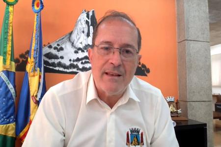 Prefeito Elio da Mata • Reprodução Itatiaia