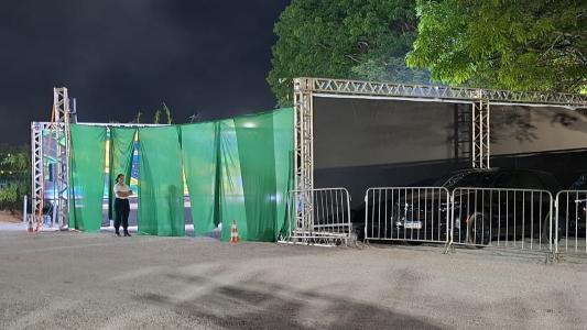 QG de campanha do Flávio Bolsonaro ficou em silêncio com virada de Lula