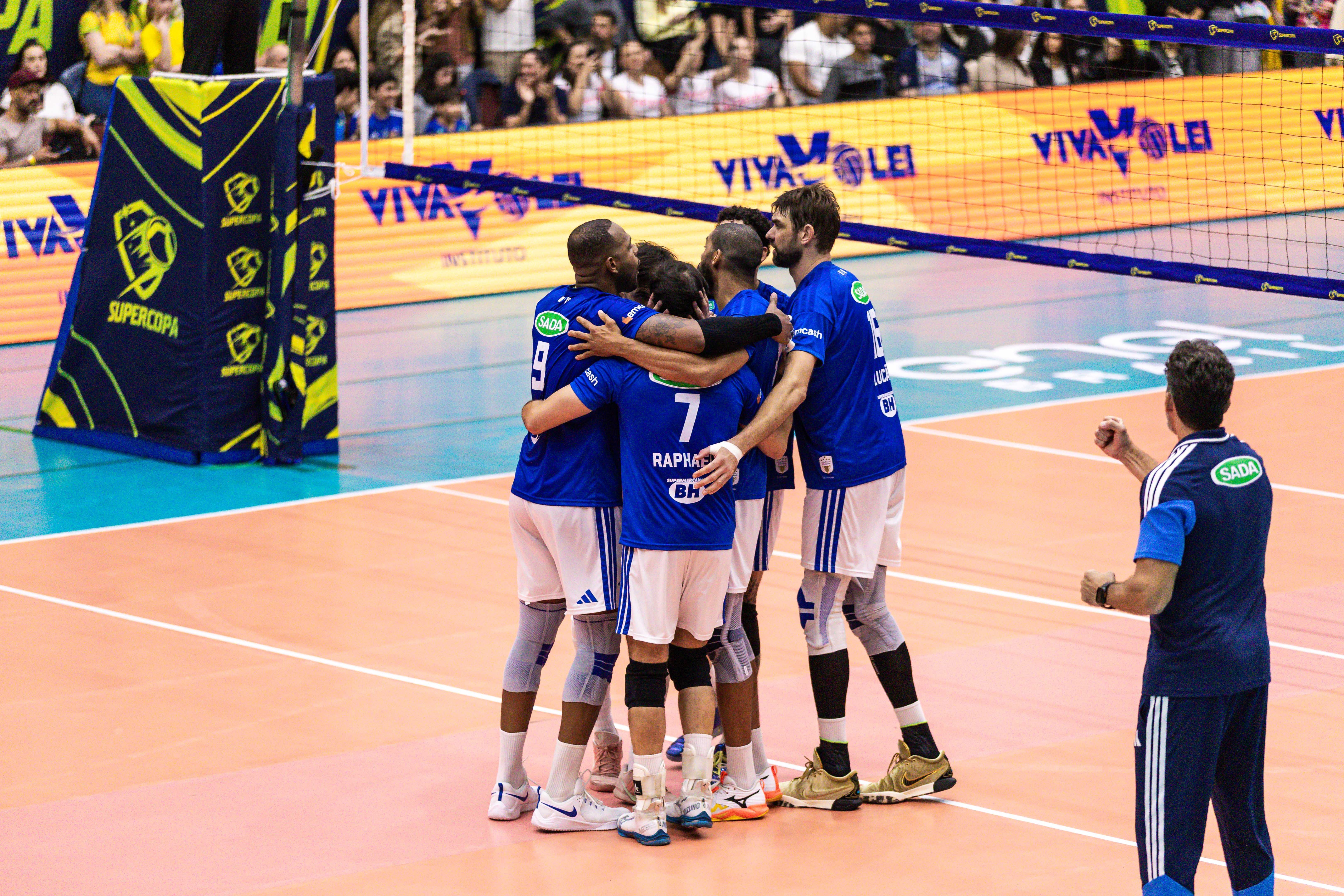 Sada Cruzeiro vence Campinas de virada e é heptacampeão da Supercopa Masculina